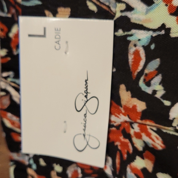 JESSICA SIMPSON CADIE FLORAL PRINT PANT SIZE L  BLACK FLORAL - Picture 5 of 10